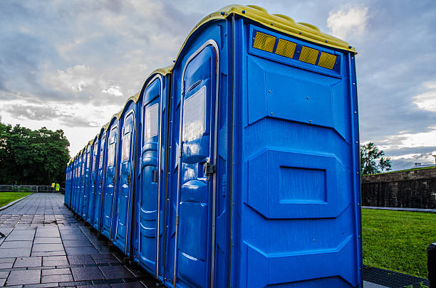 Best Luxury portable toilet rental  in Tipton, IA